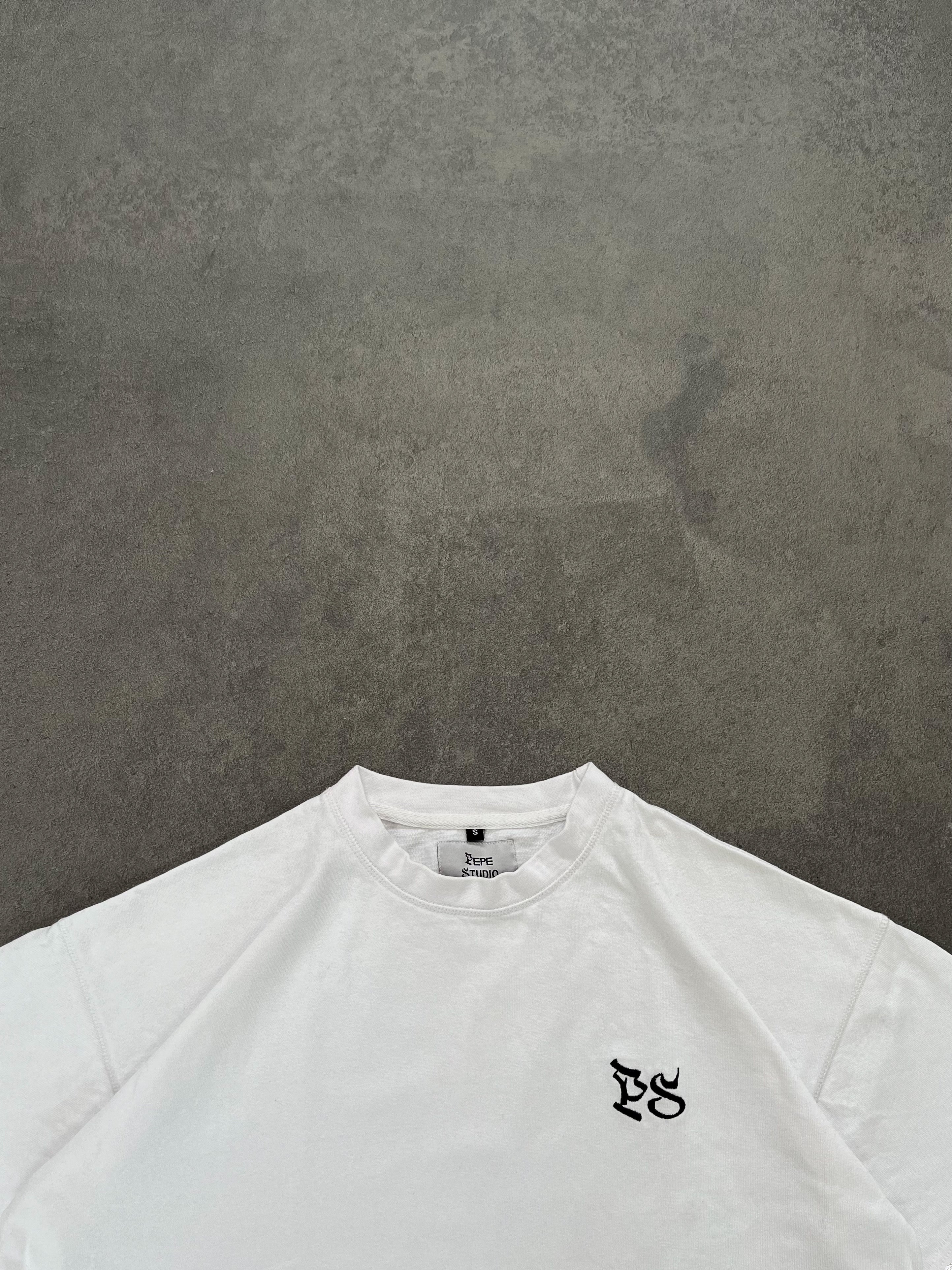 OG BOXY WHITE TEE