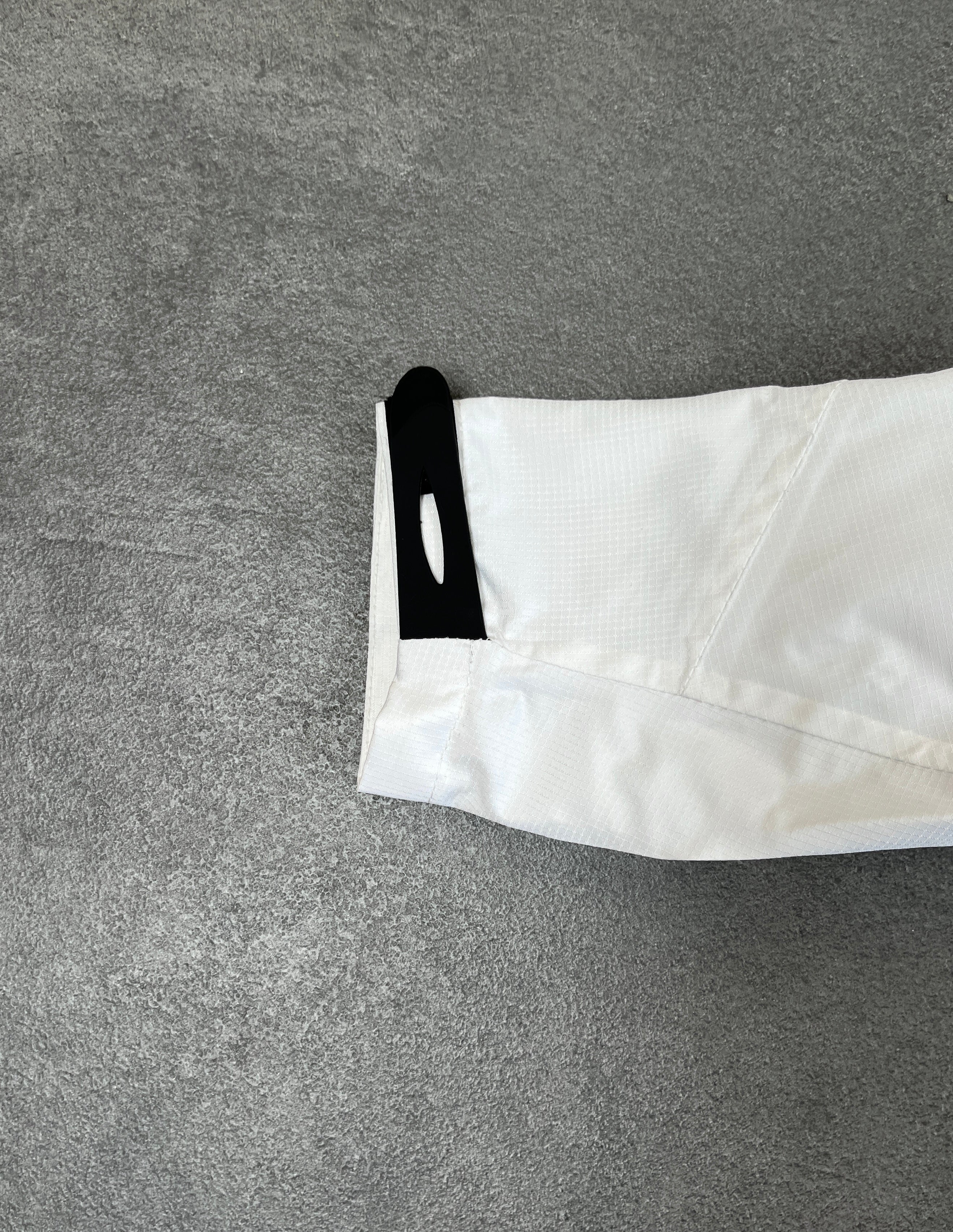 WHITE RIPSTOP RAIN JACKET