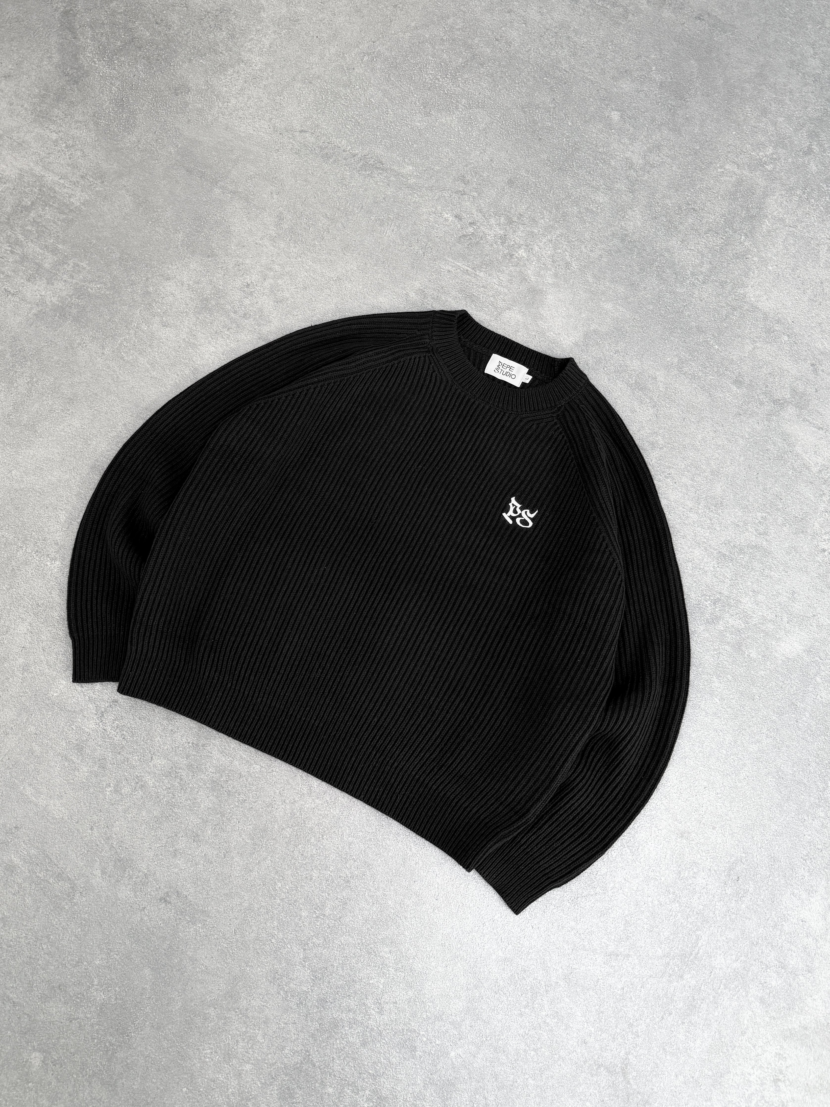 The Obsidian Knit
