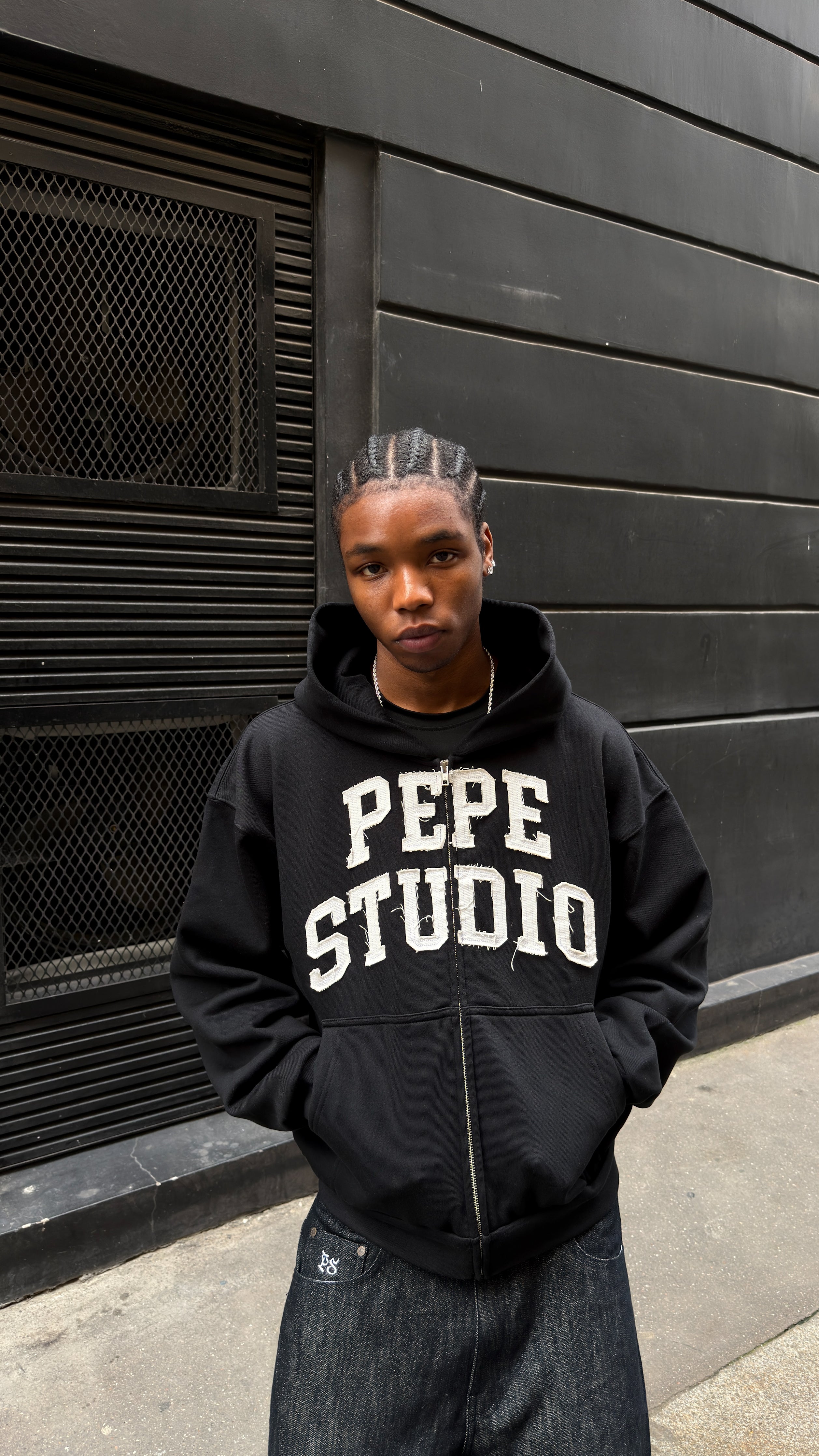 Frayed Applique Zip-Hoodie