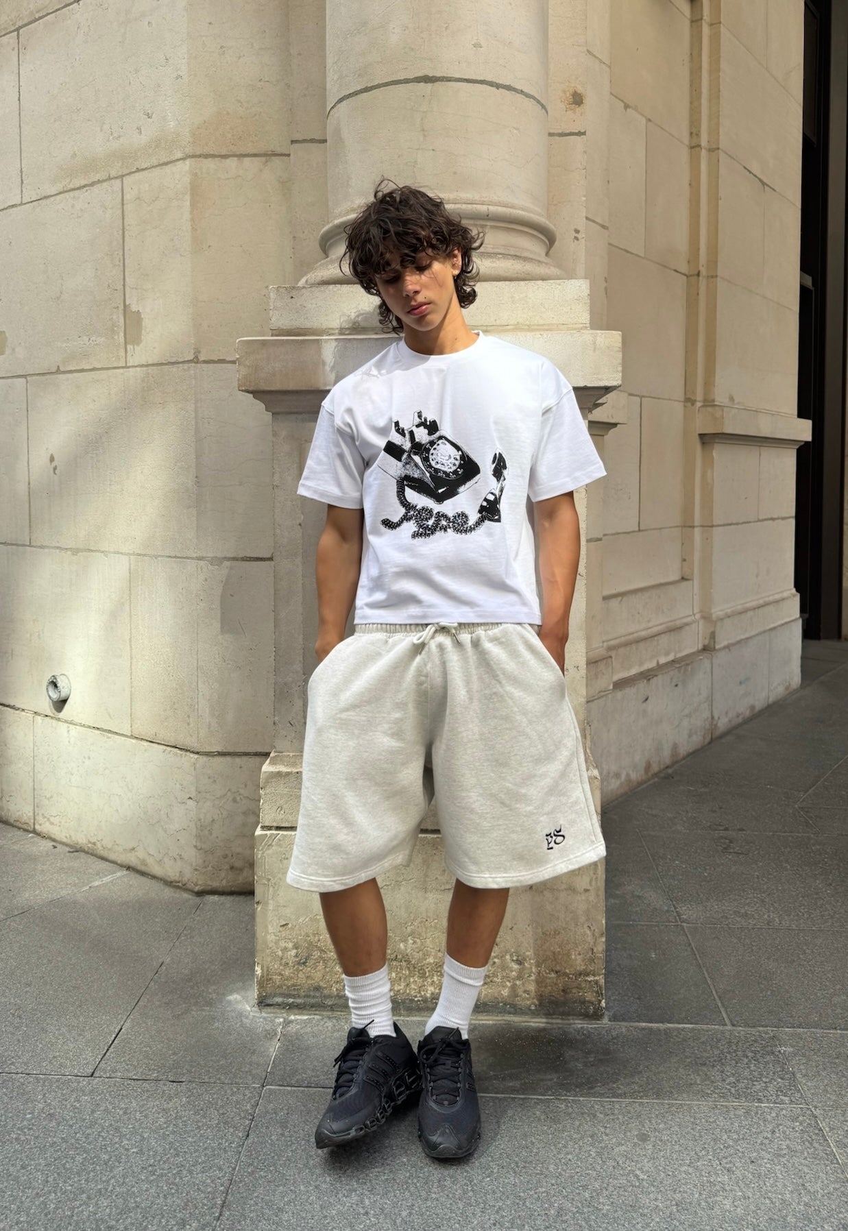 LIGHT GRAY SWEATS SHORTS