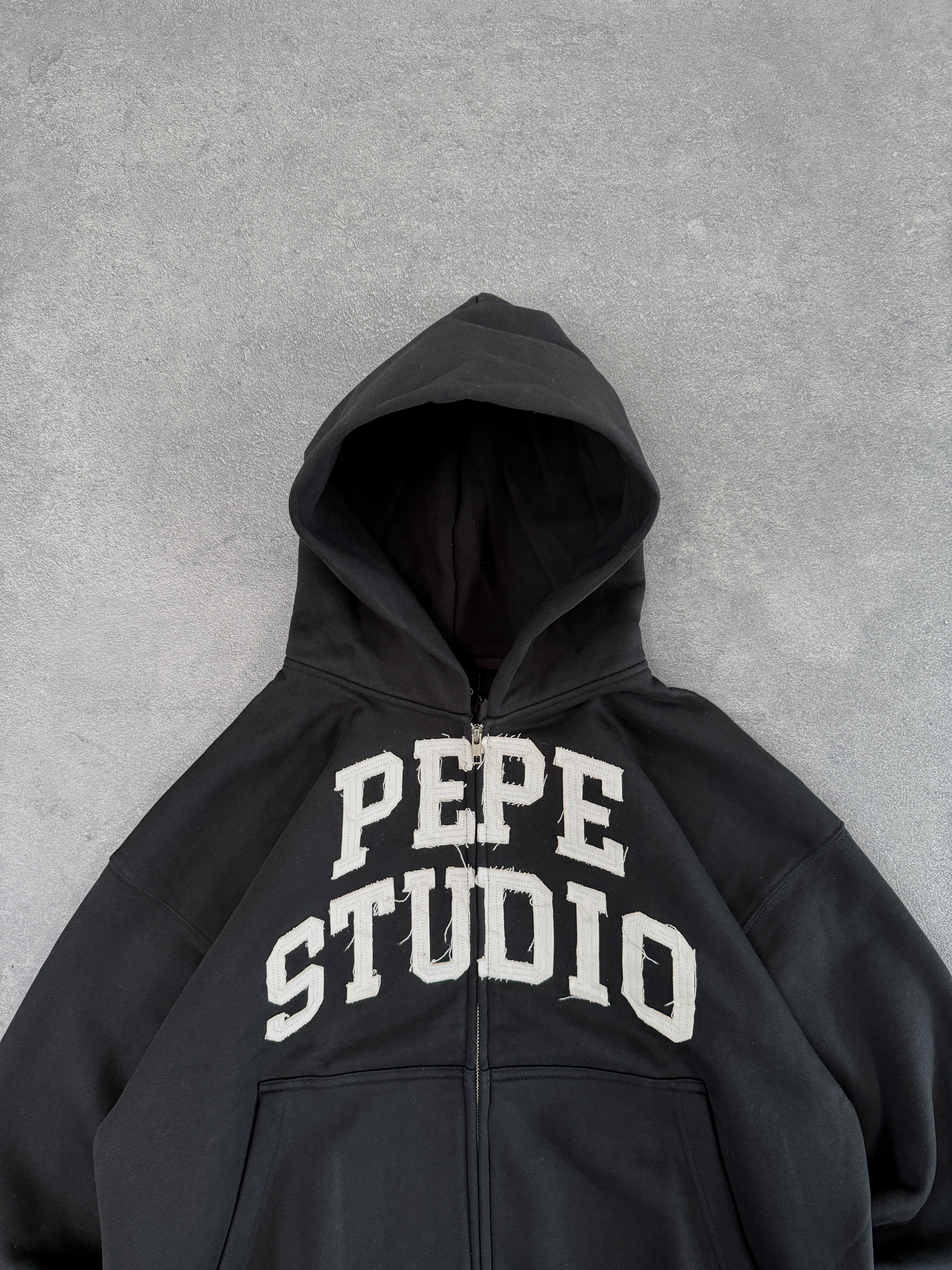 Frayed Applique Zip-Hoodie