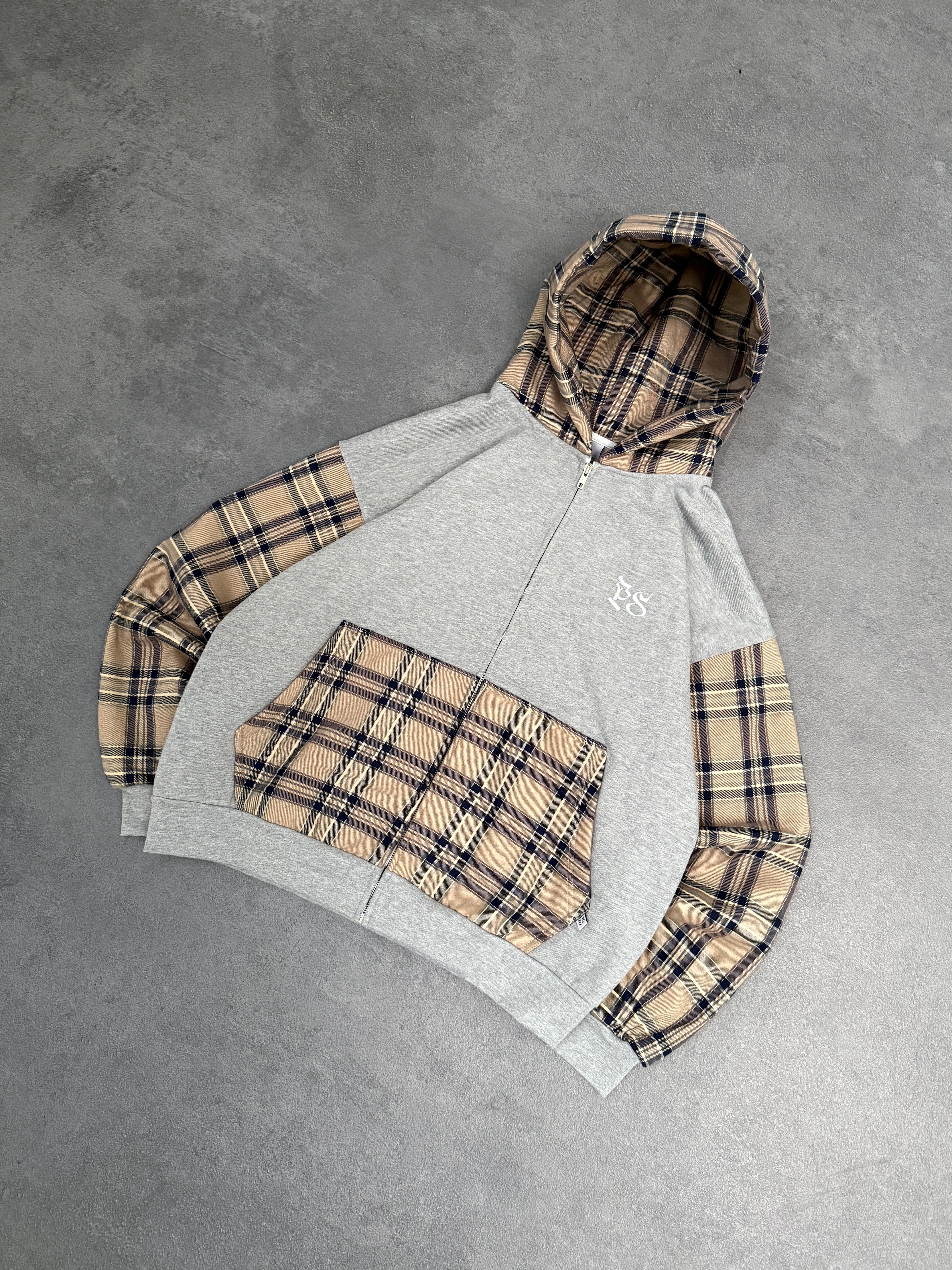 The Legacy Zip-Hoodie – Beige Edition