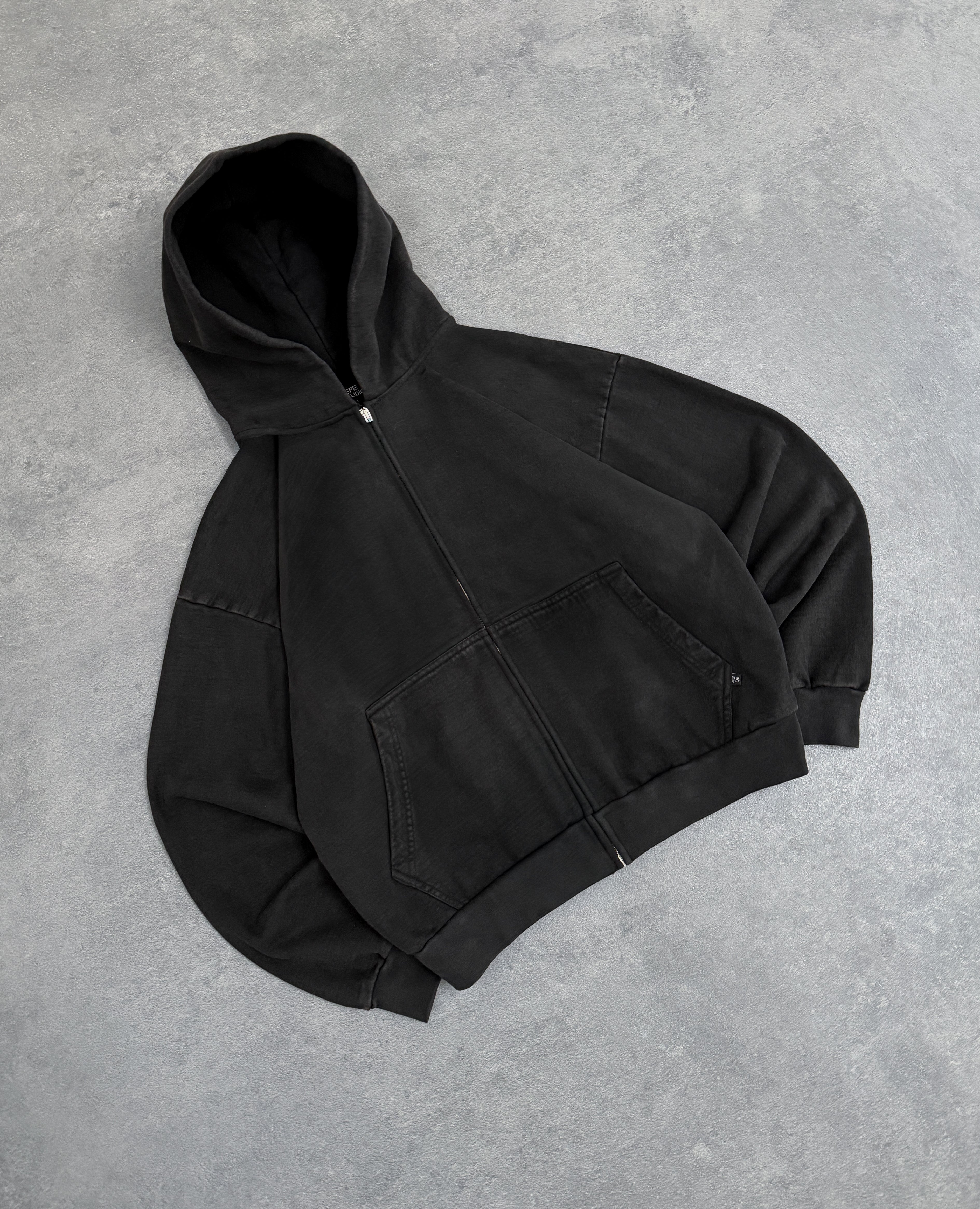 BLACK FADED ZIP-HOODIE