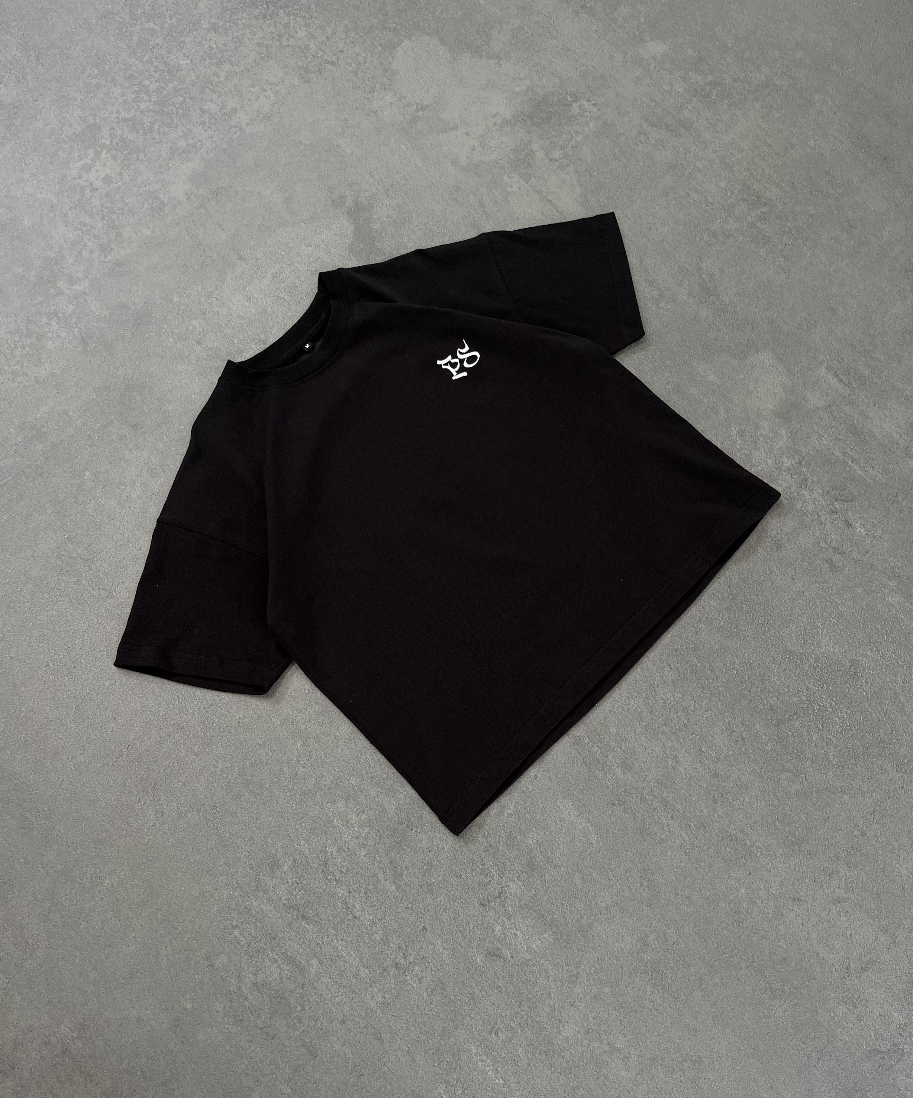 OG BOXY BLACK TEE