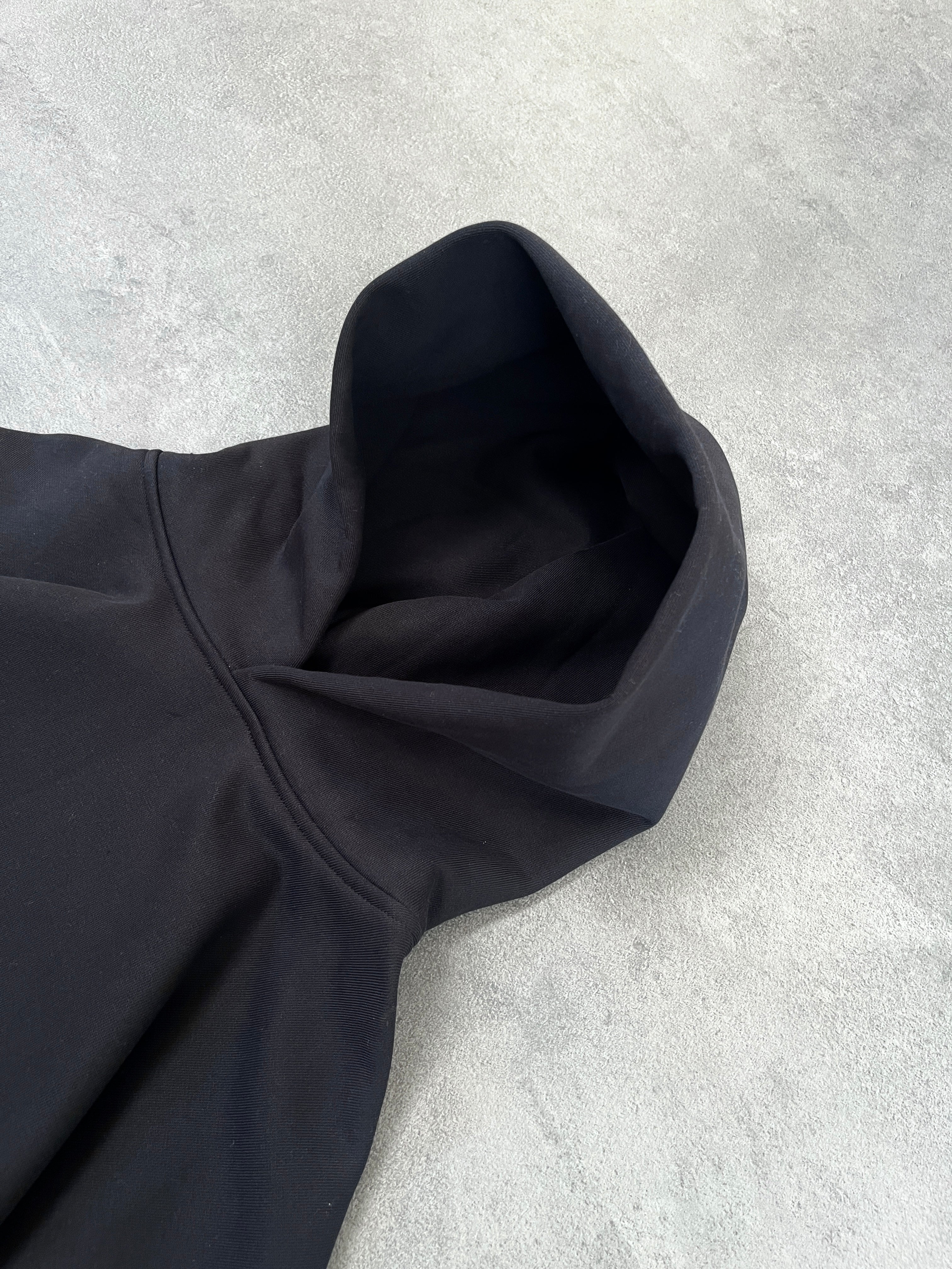 BLACK HOODIE