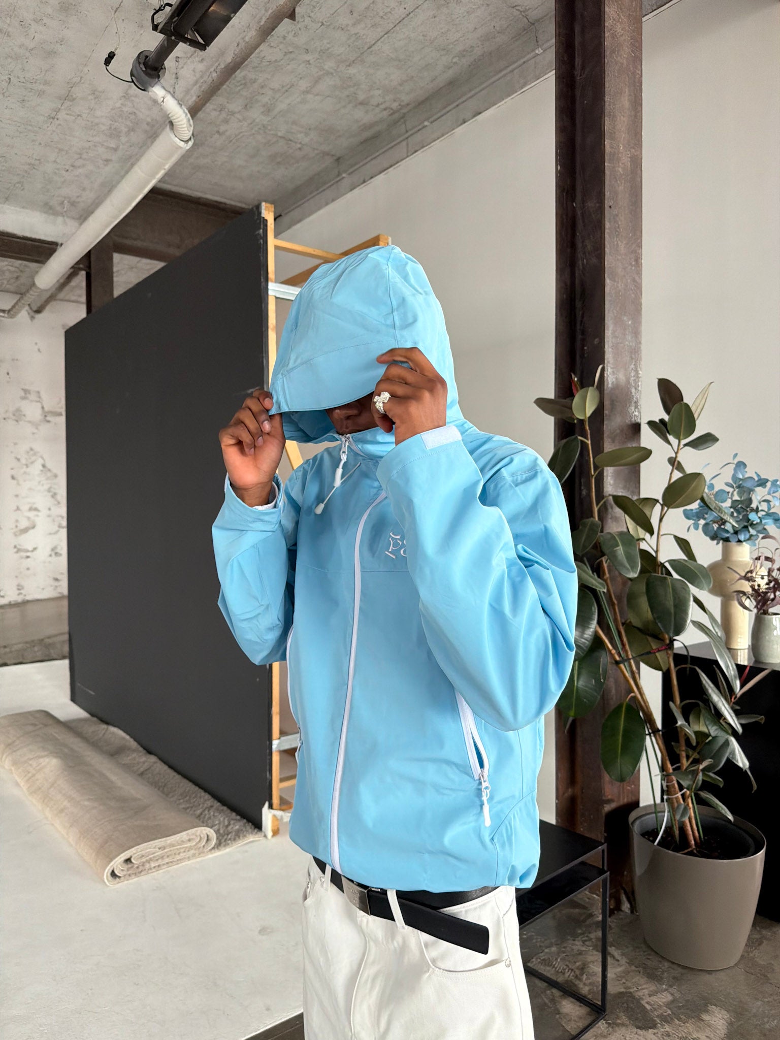 MIST RAIN JACKET — BABY BLUE