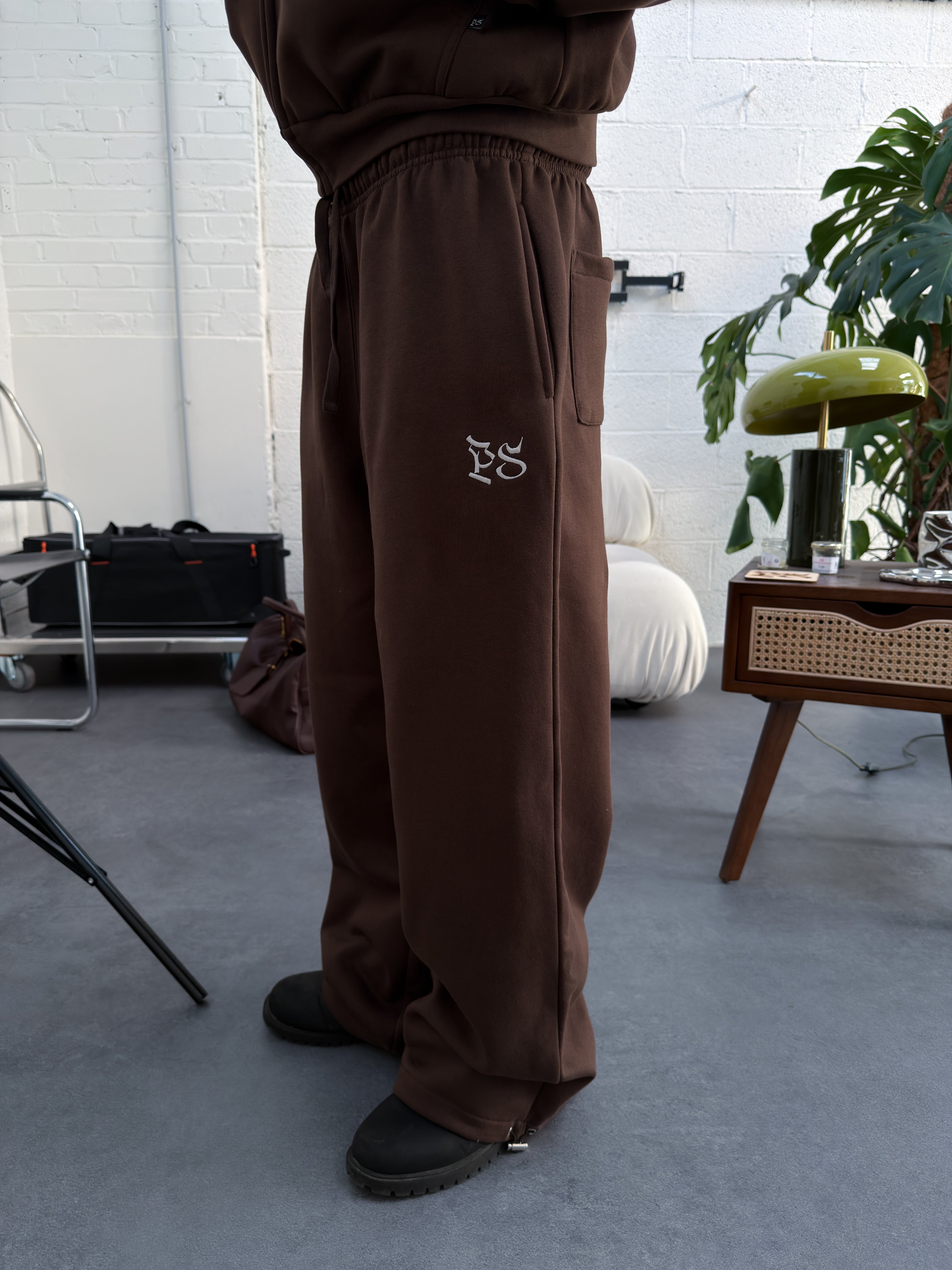 BROWN BAGGY TROUSER