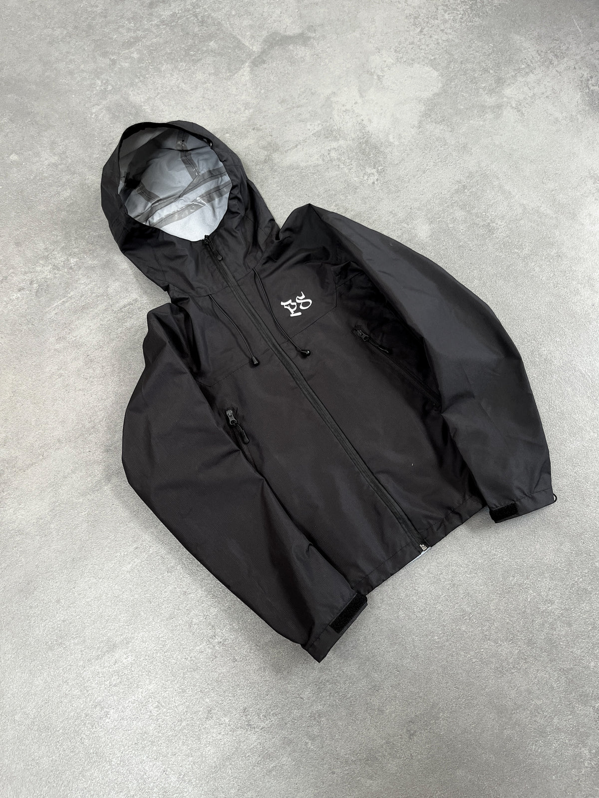 BLACK RIPSTOP RAIN JACKET