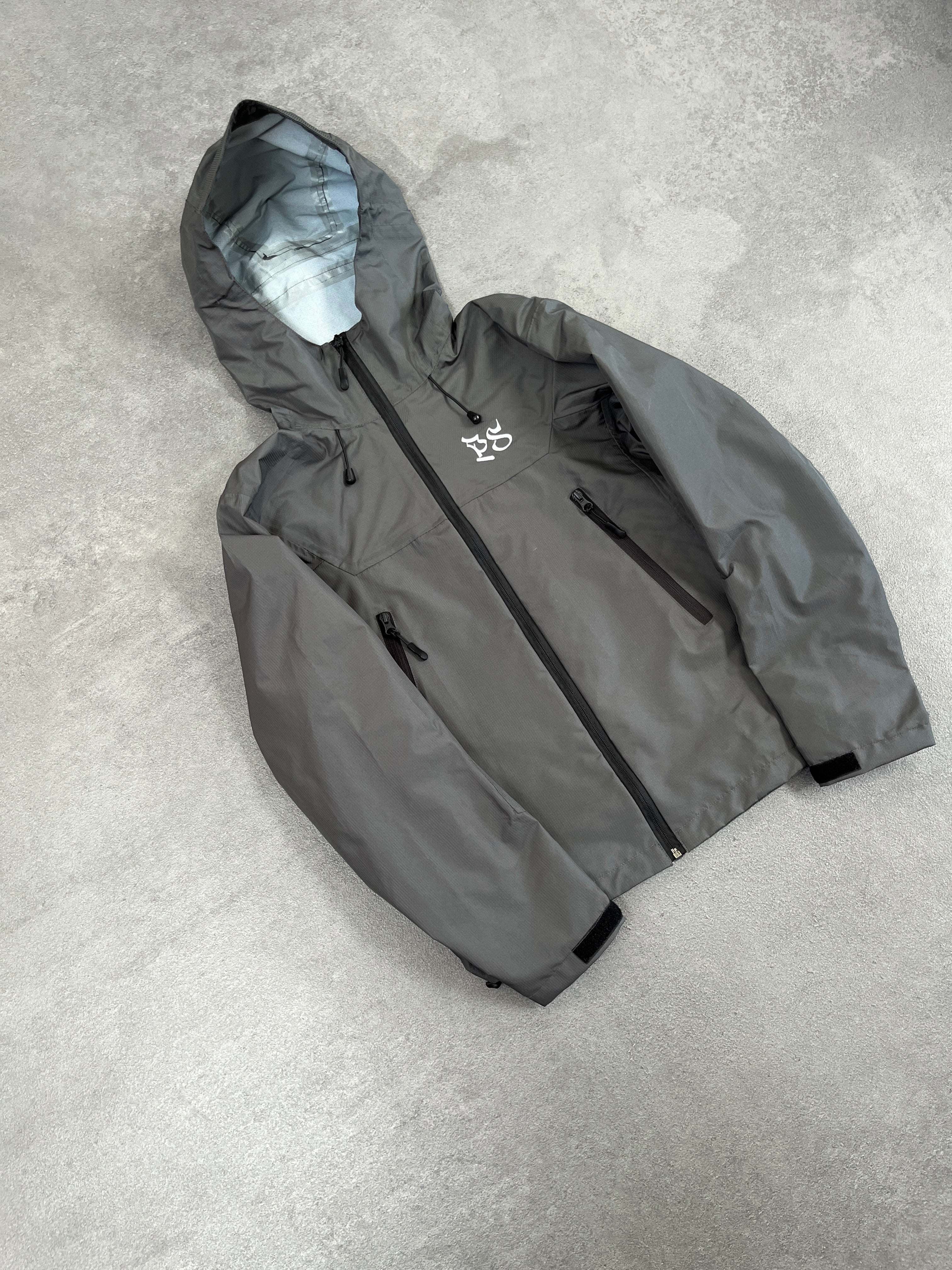 CHARCOAL GRAY RIPSTOP RAIN JACKET