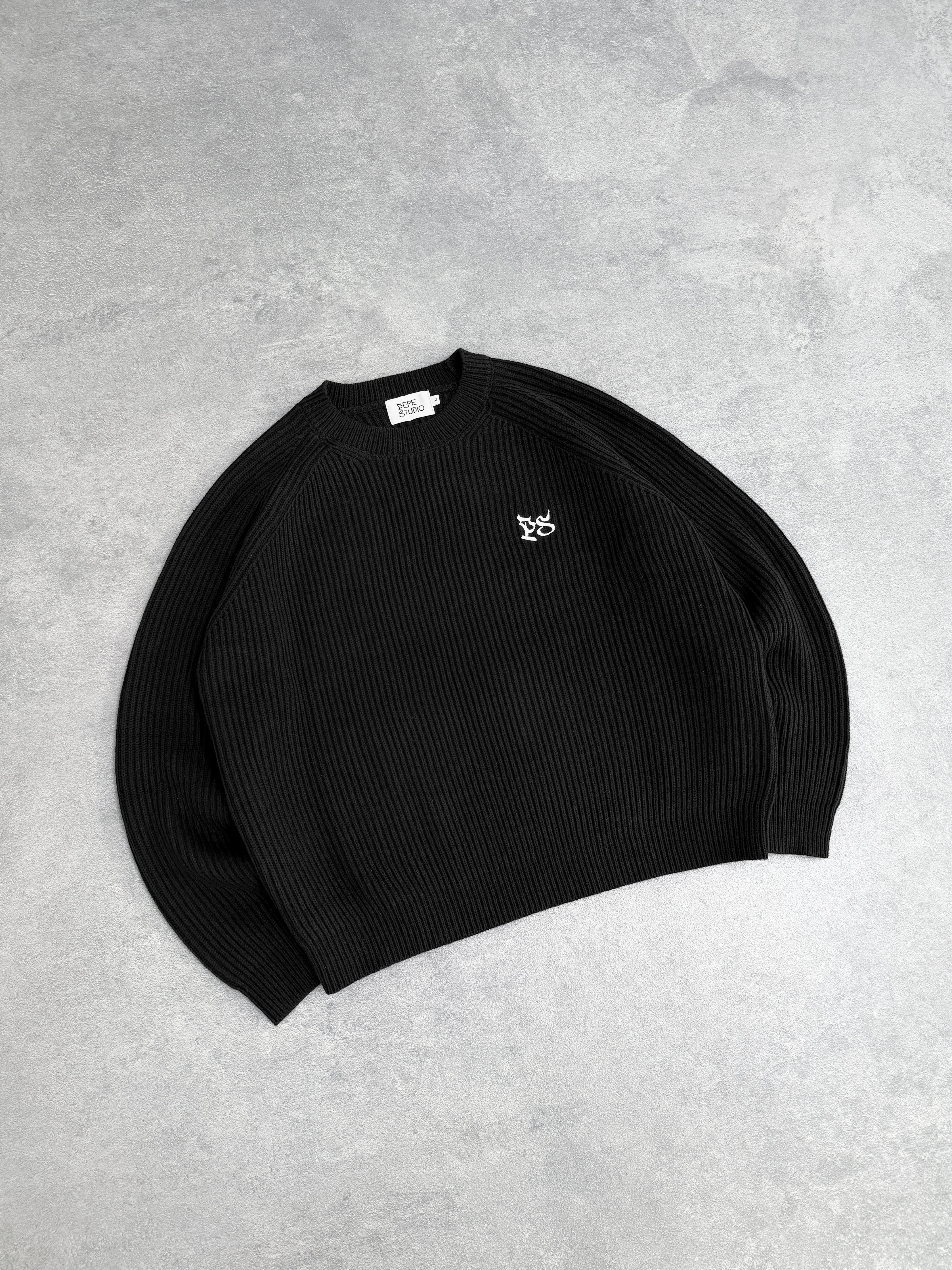 The Obsidian Knit