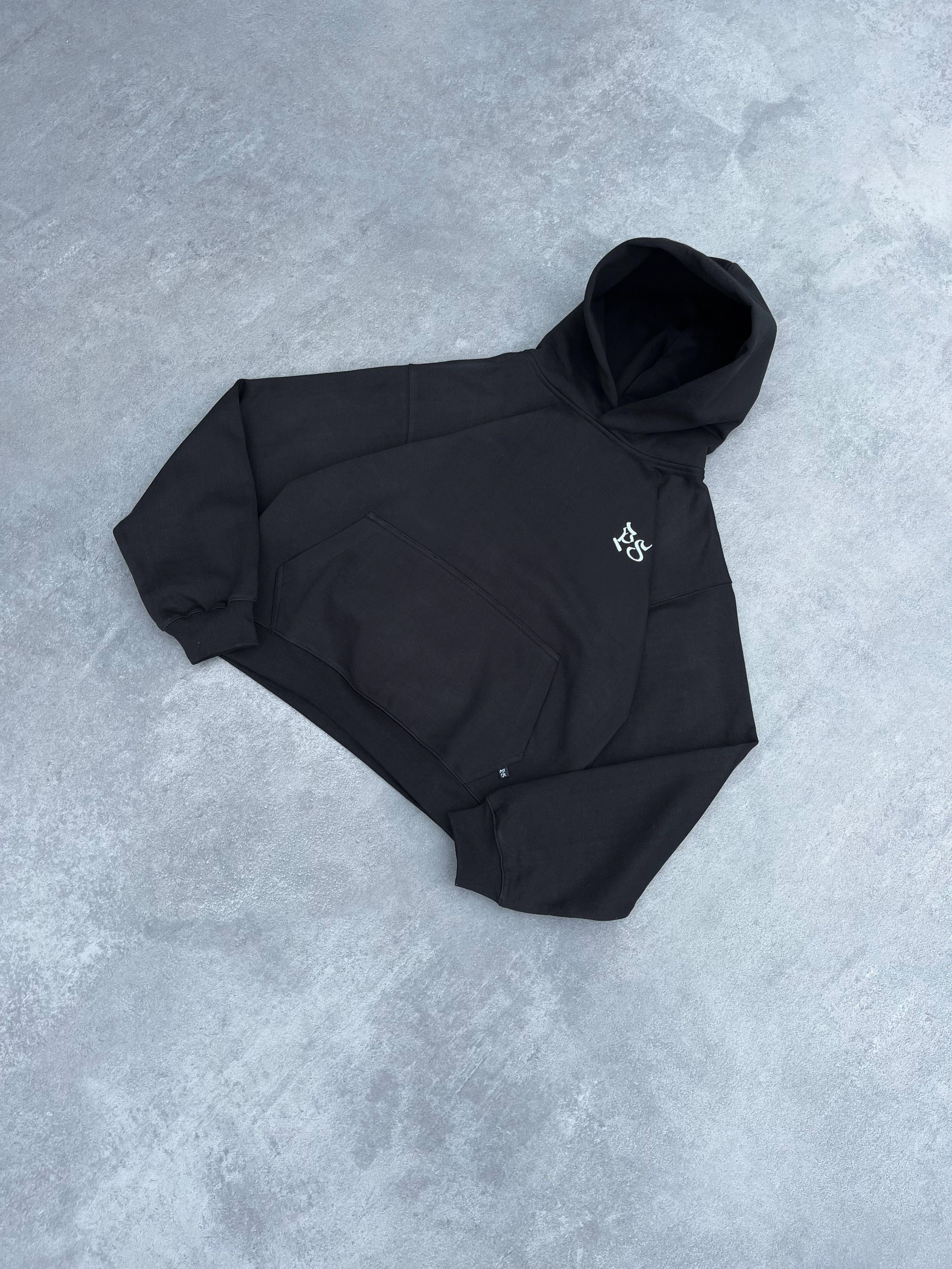 BLACK BOXY HOODIE