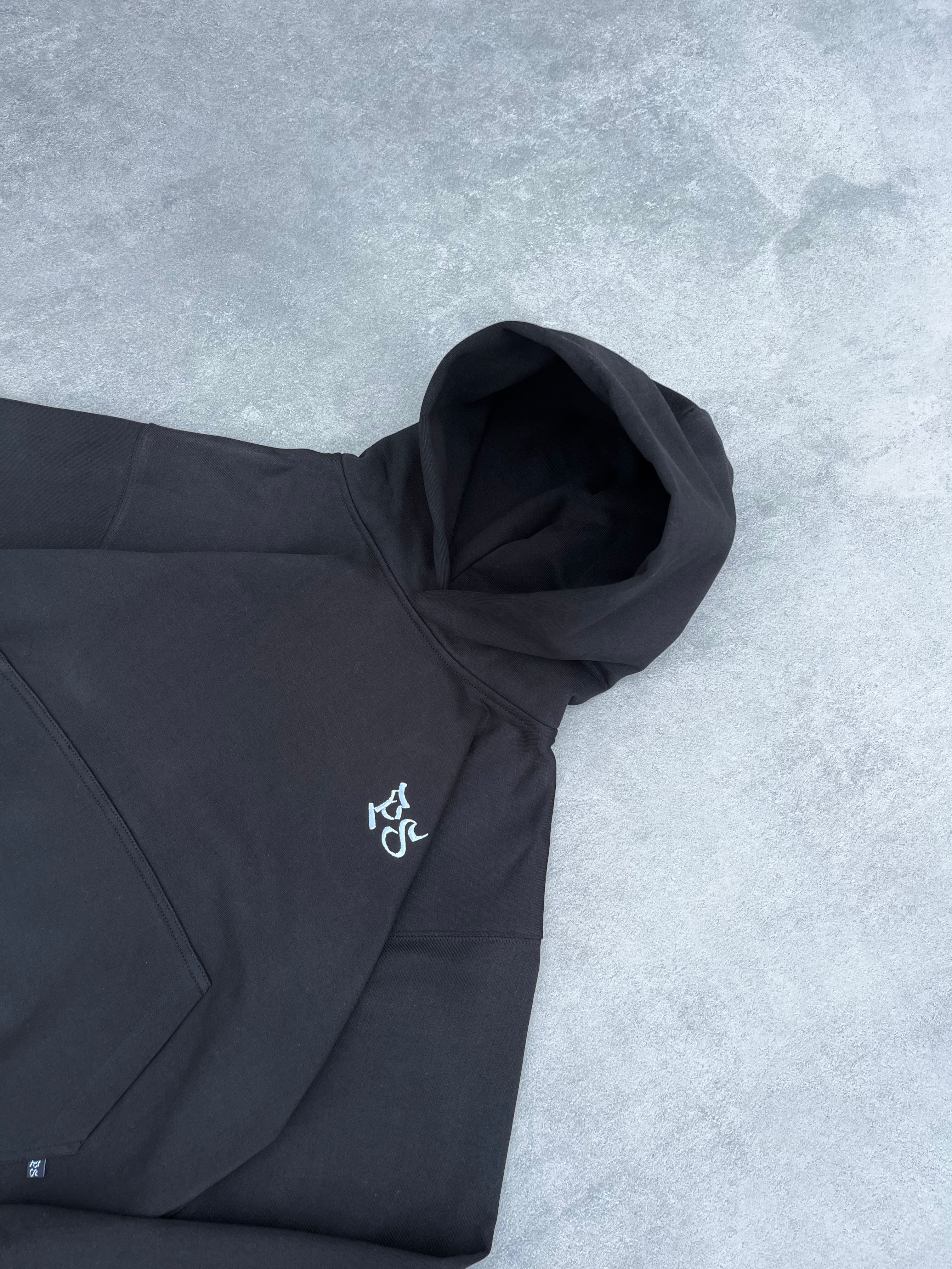 BLACK BOXY HOODIE