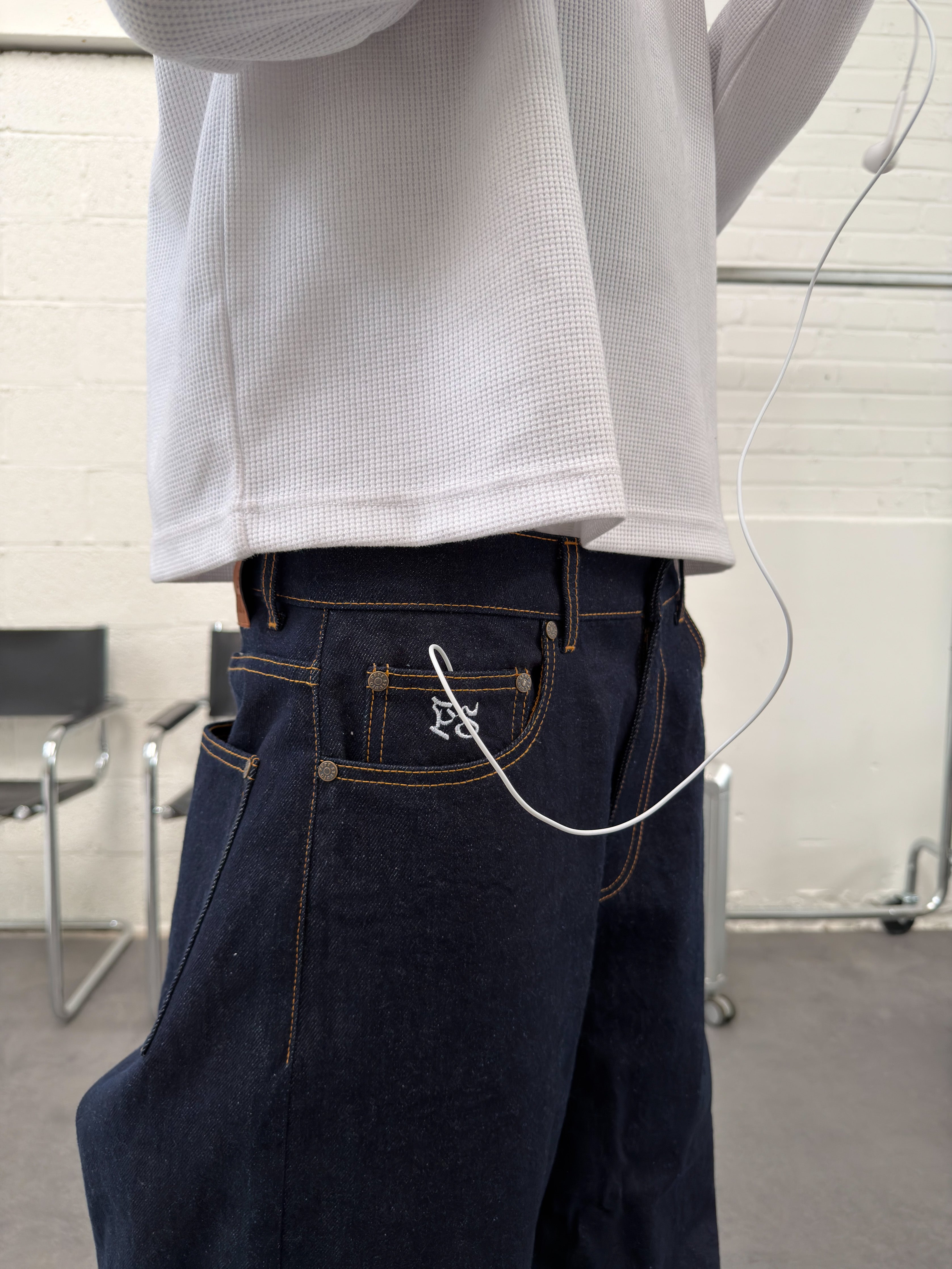DARK BLUE RAW DENIM PANT