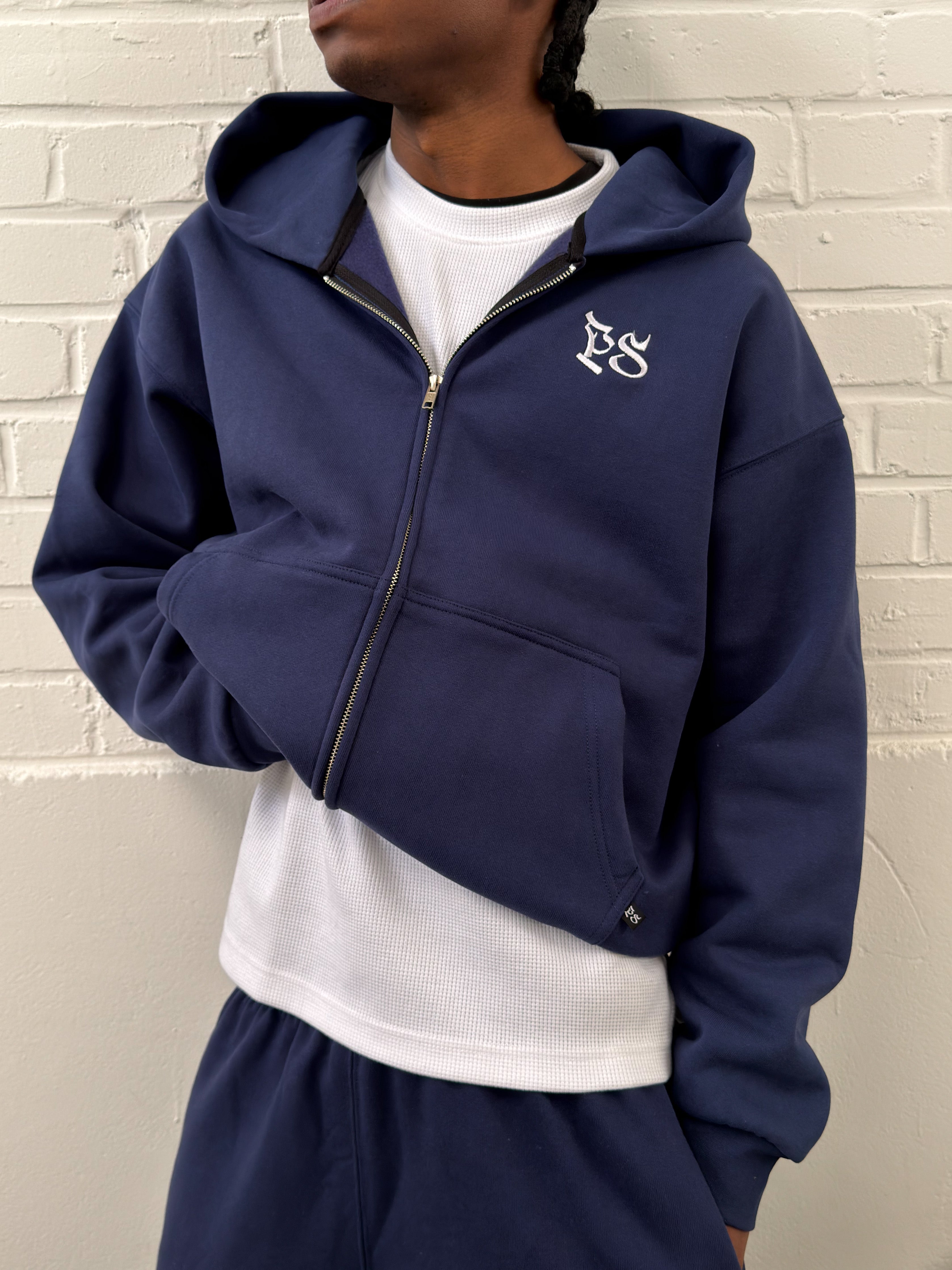 NAVY ZIP-HOODIE